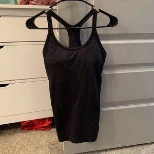 Lululemon Ebb to street tank